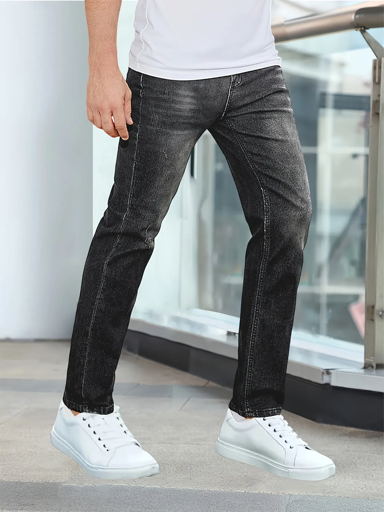 Alden - Straight Leg Stretch Jeans