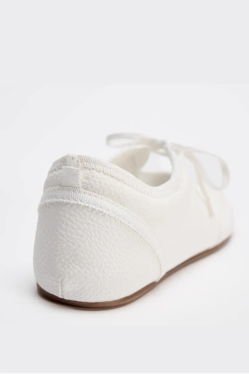 Ballet Flats With Laces