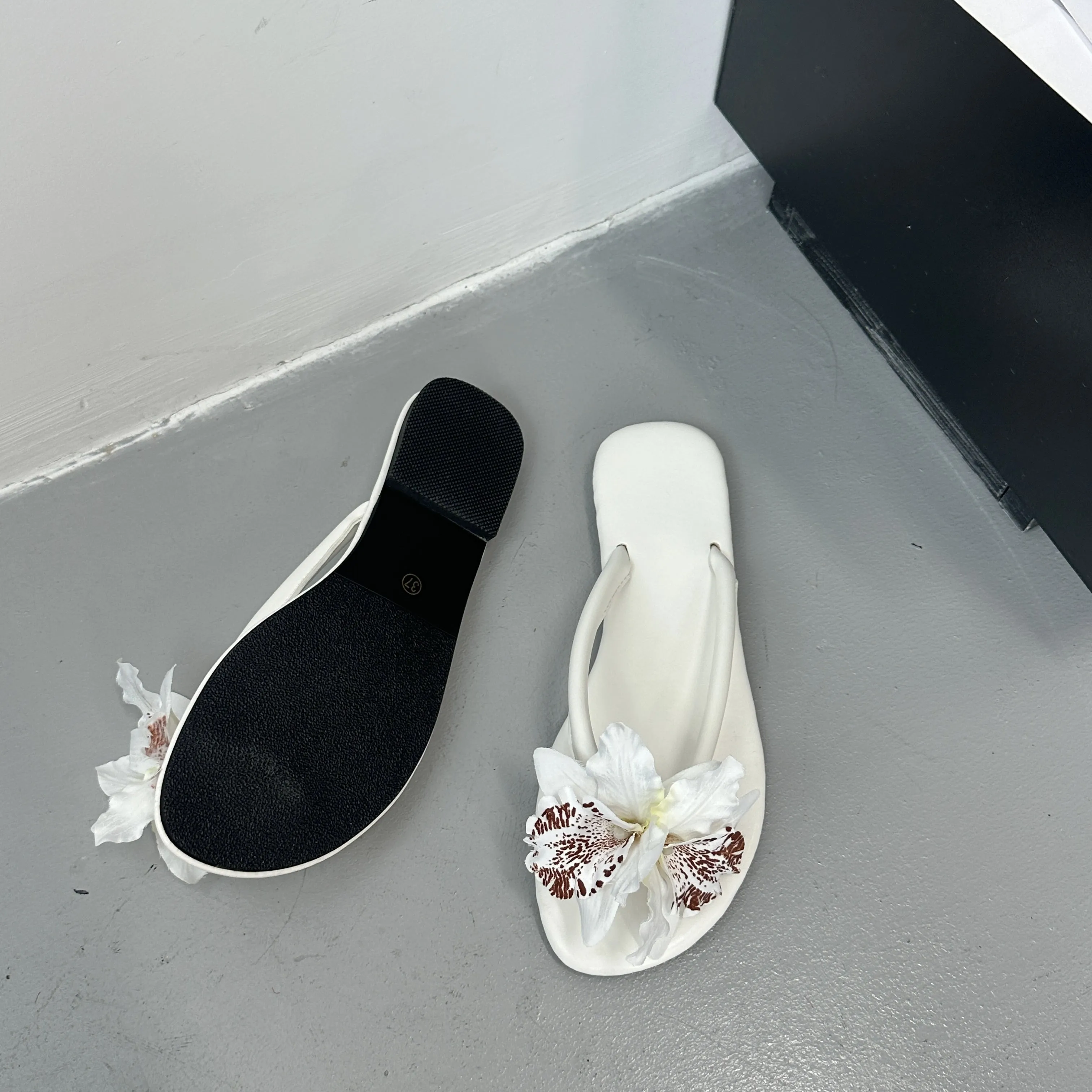 Bloom Tides Sandals