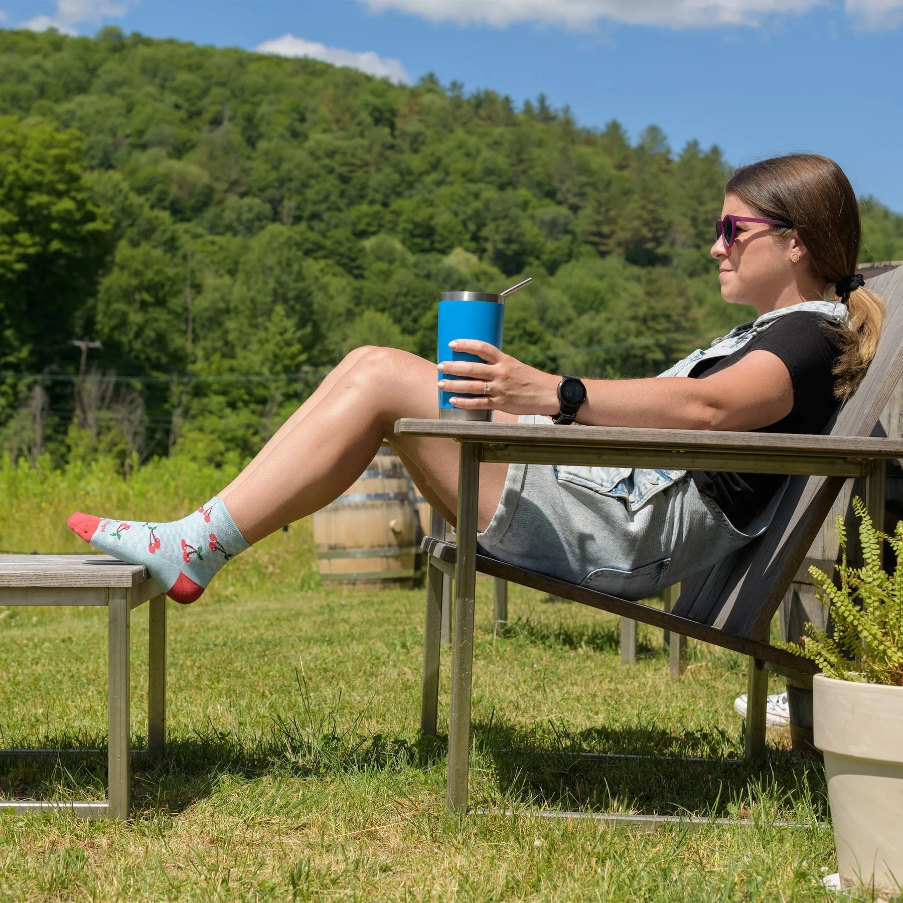 Darn Tough Women's Stand Shorty Lifestyle Socks - Glacier