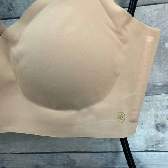 Honeylove V-Neck Bra in Sand- Size - Medium