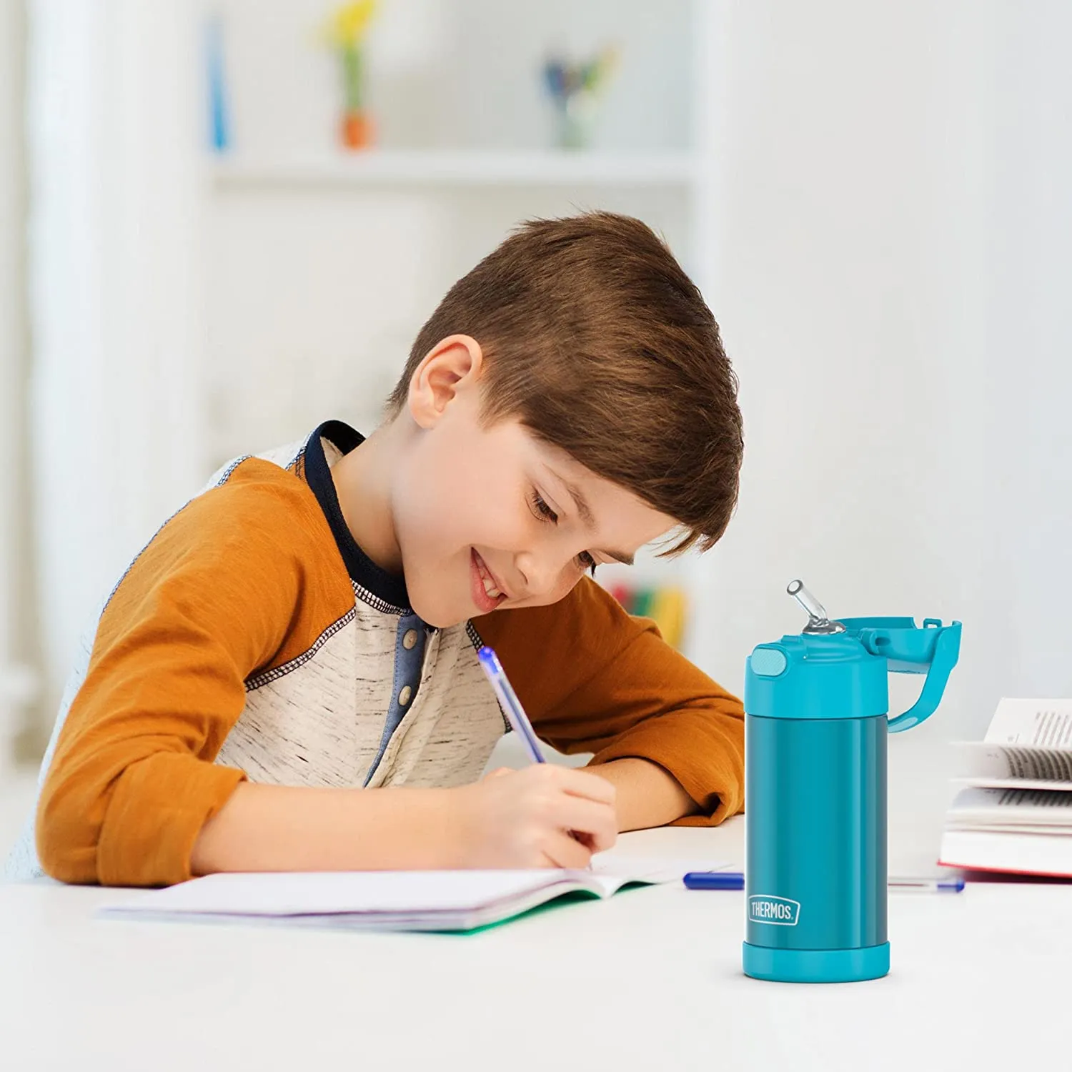 Thermos Funtainer 12 Ounce Bottle, Teal! Keeps drinks cold for up to 12 hours