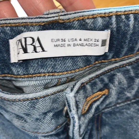 Zara Relaxed Fit Rip Jeans